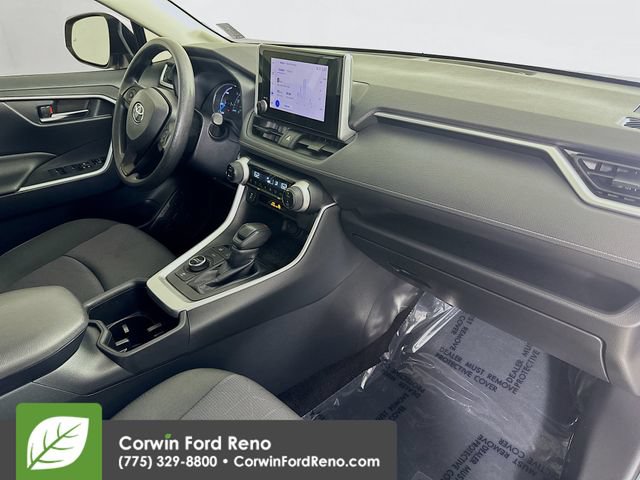 Used 2024 Toyota RAV4 XLE AWD/4WD image 27