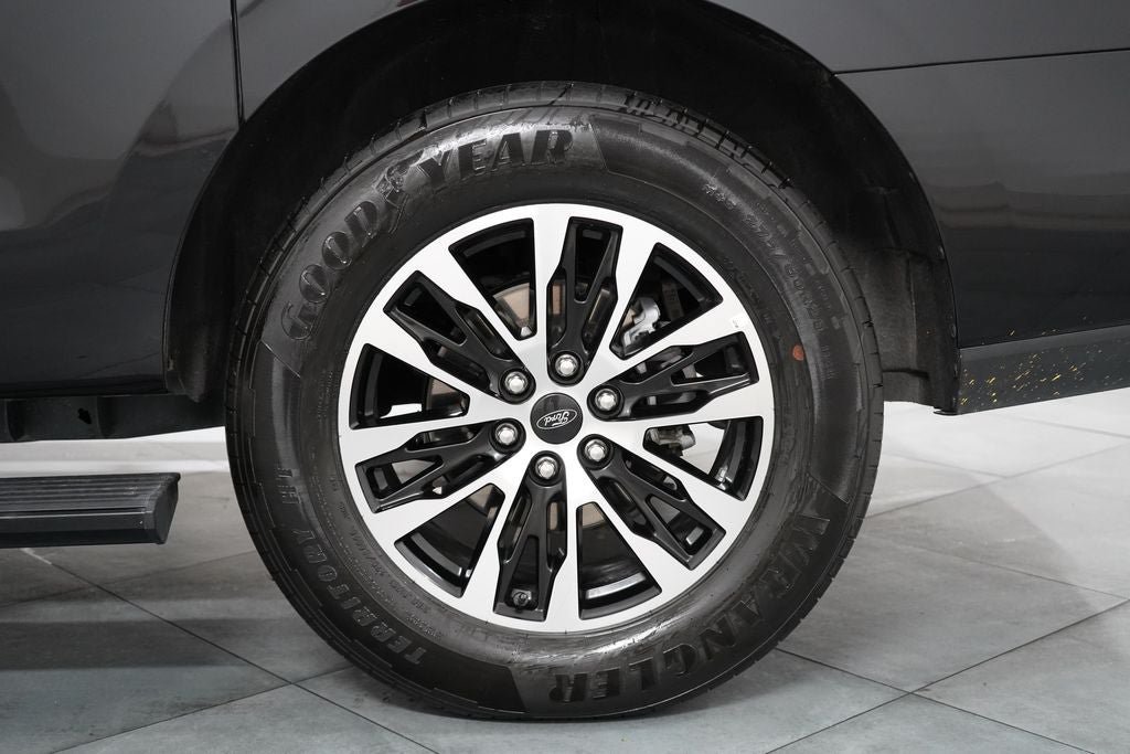 Certified 2025 Ford Expedition Max Platinum AWD/4WD image 36