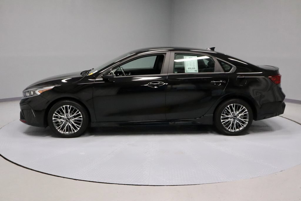 Used 2022 Kia Forte GT-Line FWD image 8