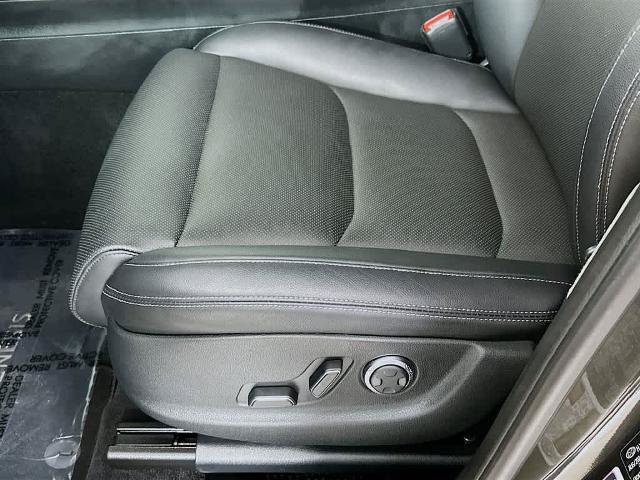 Used 2025 Genesis GV70 2.5T AWD/4WD image 30