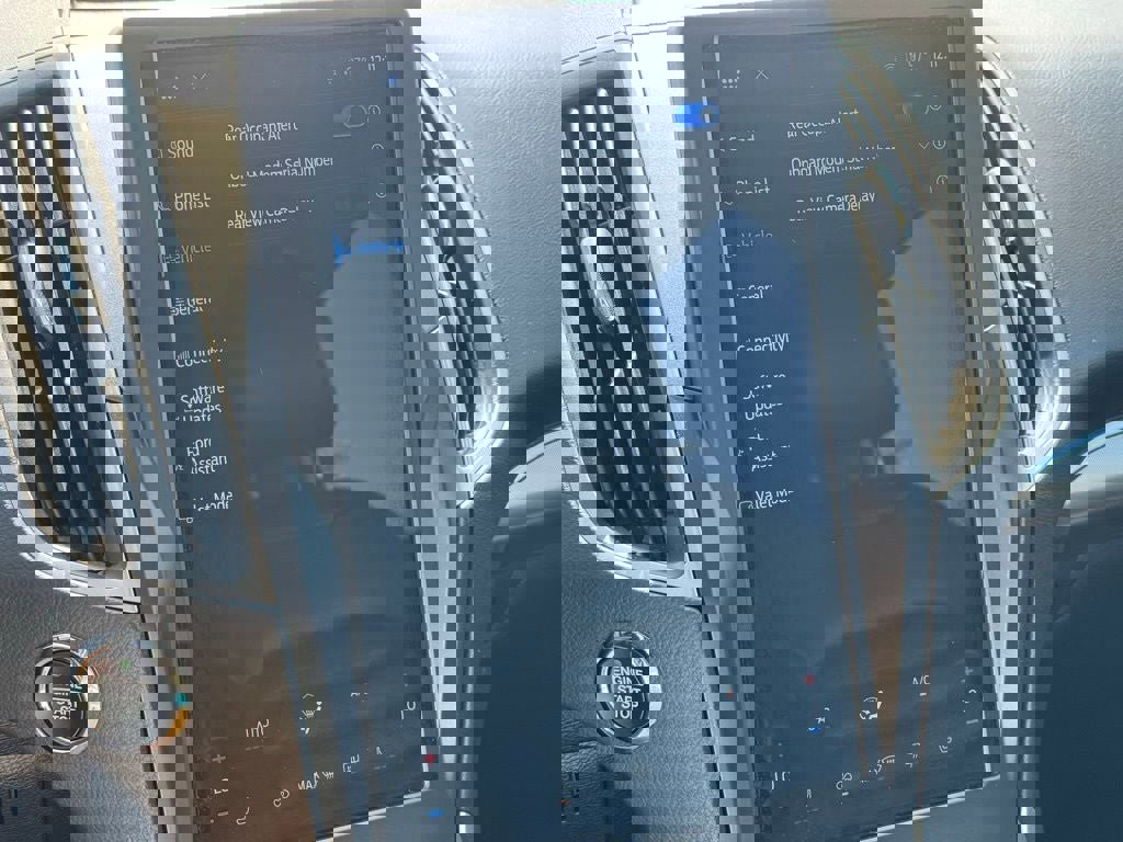 Certified 2022 Ford Edge SEL image 24