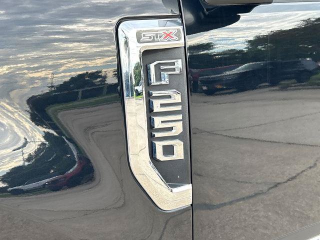 Certified 2020 Ford F250 XL w/ STX Appearance Package AWD/4WD image 10