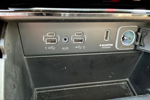 Used 2024 Jeep Grand Cherokee L Summit AWD/4WD image 16