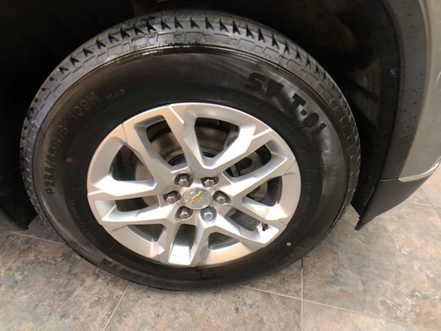 Used 2019 Chevrolet Traverse LT w/ LPO, Floor Liner Package AWD/4WD image 9