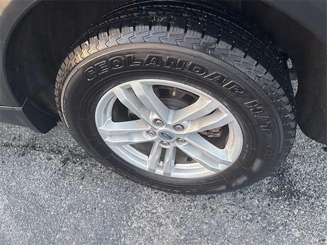 Certified 2023 Ford Explorer XLT w/ Equipment Group 202A image 11