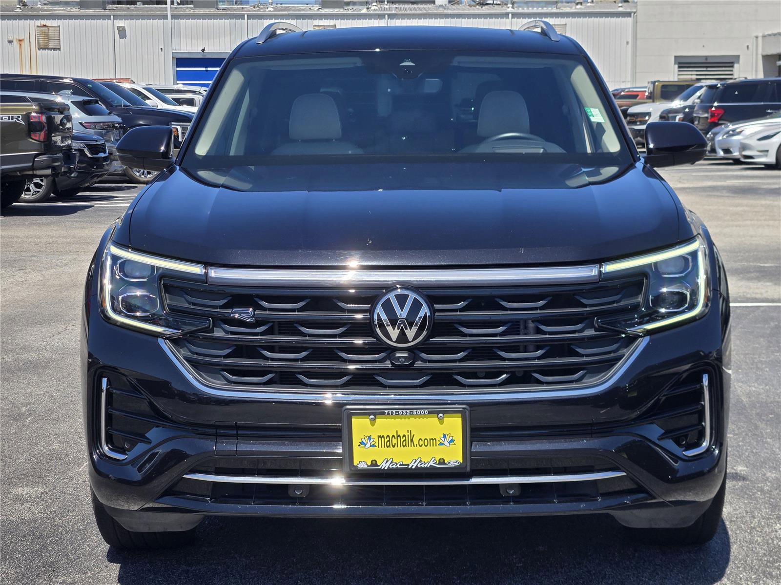 Used 2024 Volkswagen Atlas SEL Premium R-Line AWD/4WD image 2