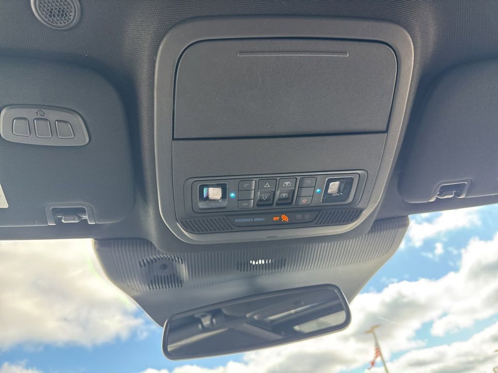 Certified 2025 Ford Explorer Platinum w/ Ultimate Package image 24