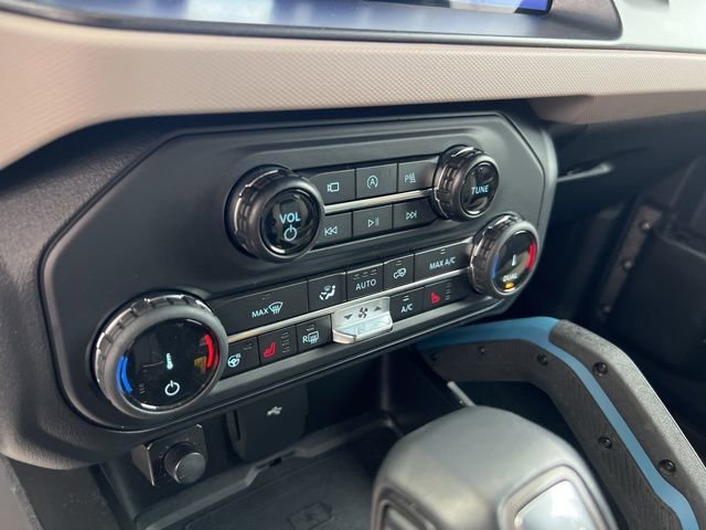 Certified 2022 Ford Bronco Wildtrak AWD/4WD image 14