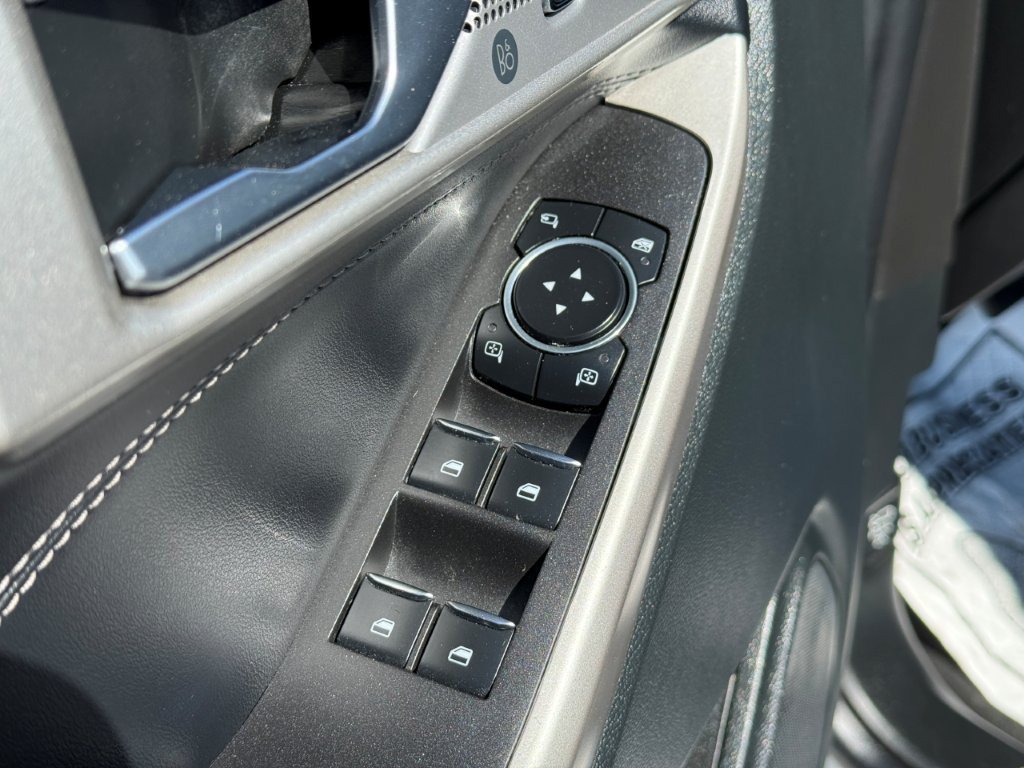 Certified 2023 Ford Explorer Limited AWD/4WD image 12