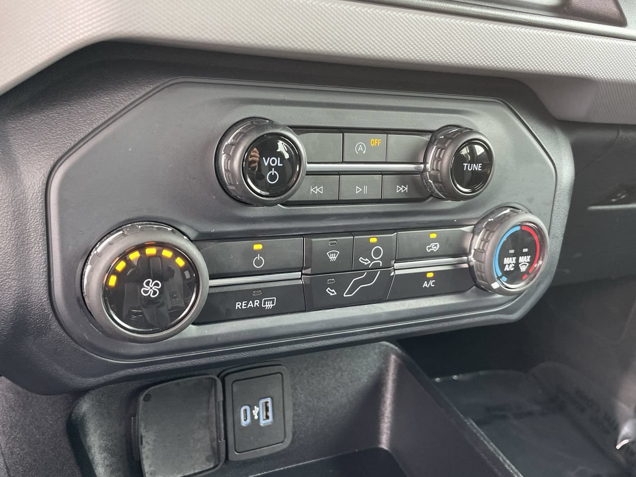 Certified 2022 Ford Bronco 4-Door AWD/4WD image 21