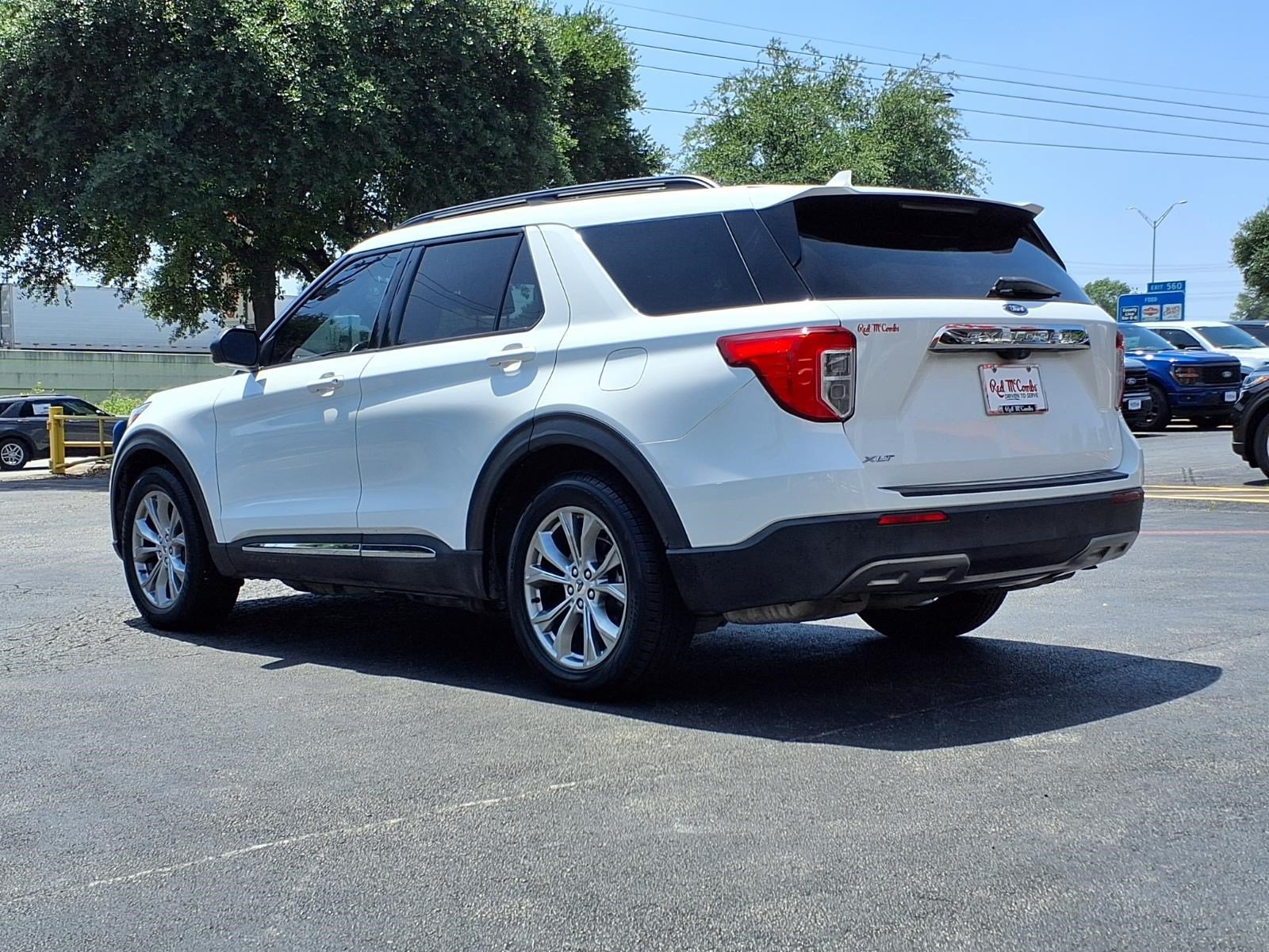 Certified 2021 Ford Explorer XLT w/ Equipment Group 202A RWD image 8