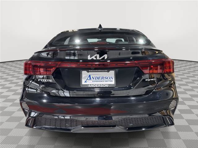 Used 2023 Kia Forte GT-Line w/ GT-Line Premium Package FWD image 9
