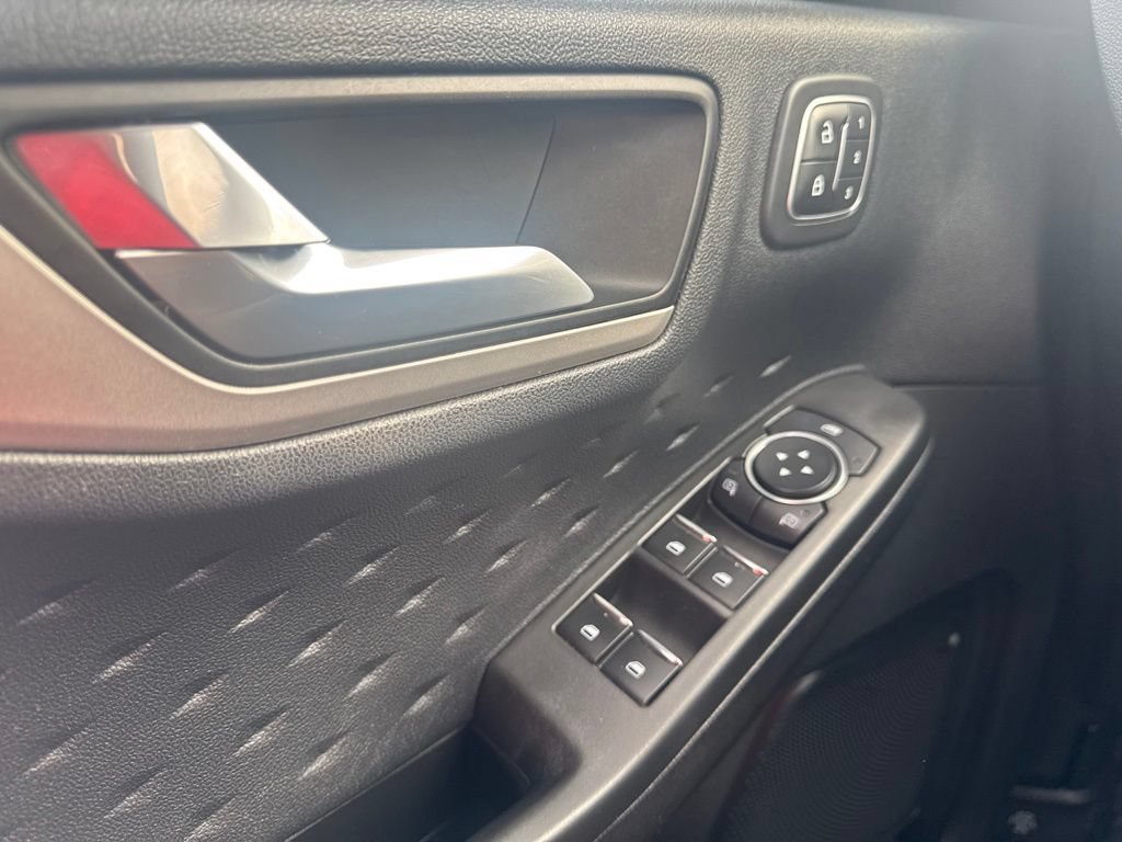 Certified 2020 Ford Escape SEL FWD image 28