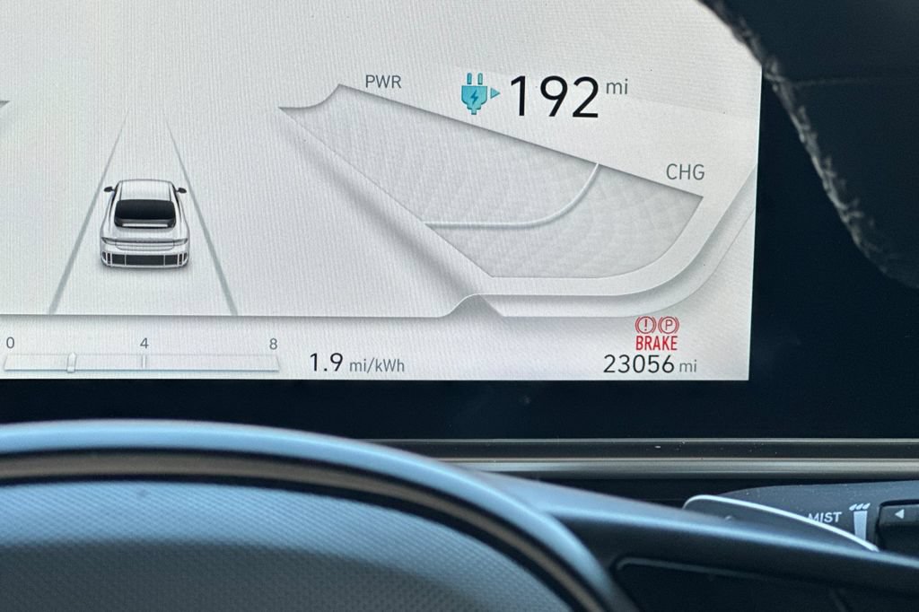 Used 2024 Hyundai Ioniq 6 SE RWD image 29