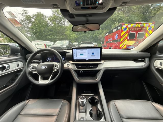 Certified 2025 Ford Explorer Active w/ Active Comfort Package AWD/4WD image 20