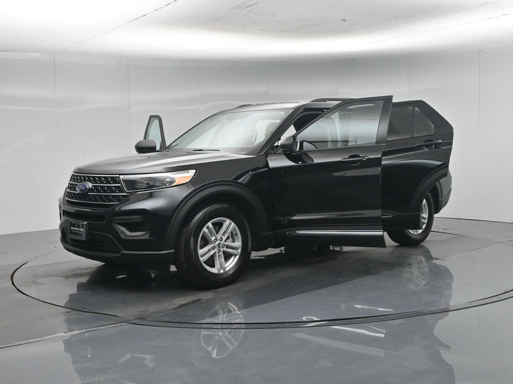 Certified 2024 Ford Explorer XLT RWD image 26
