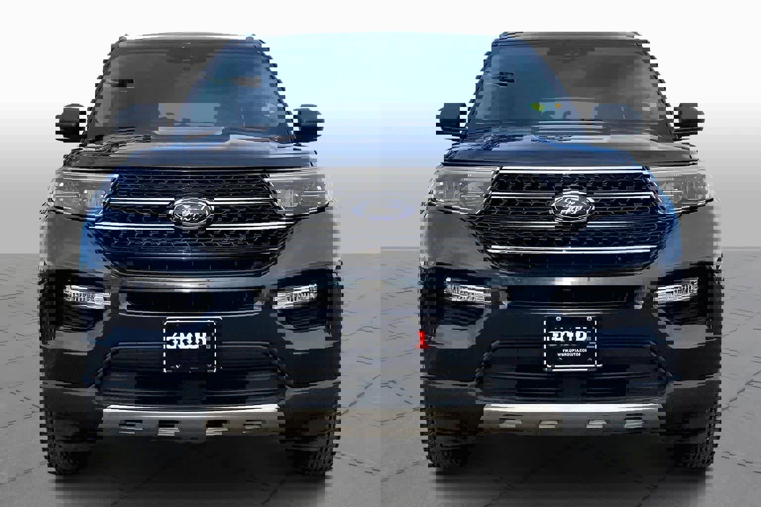 Certified 2022 Ford Explorer XLT w/ Equipment Group 202A image 6