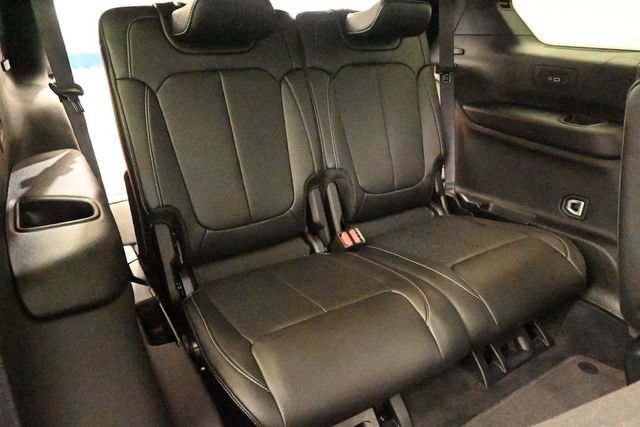 Used 2025 Jeep Grand Cherokee L Limited w/ Luxury Tech Group II AWD/4WD image 28