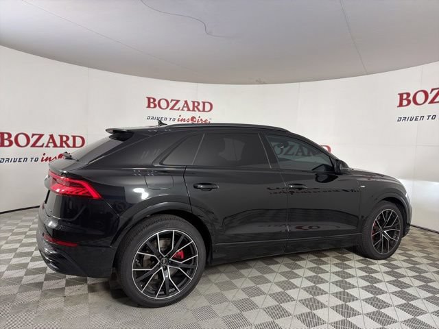 Used 2023 Audi Q8 Prestige AWD/4WD image 9