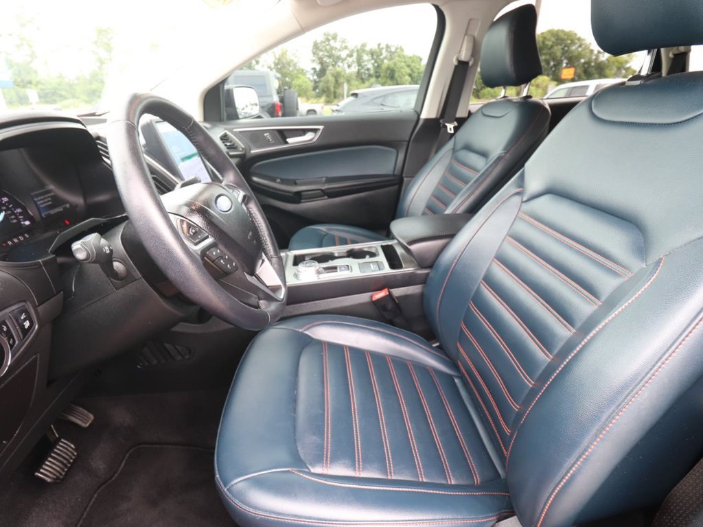 Certified 2023 Ford Edge SEL w/ Sport Appearance Package AWD/4WD image 2