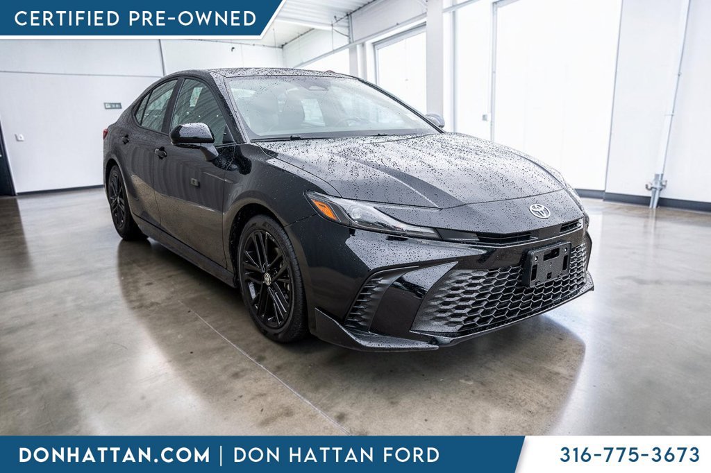 Used 2025 Toyota Camry SE FWD image 31