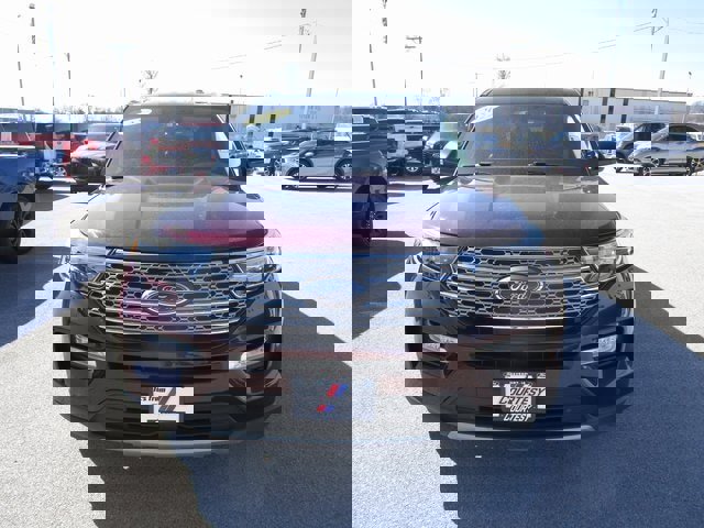 Certified 2022 Ford Explorer Limited w/ Equipment Group 301A image 2