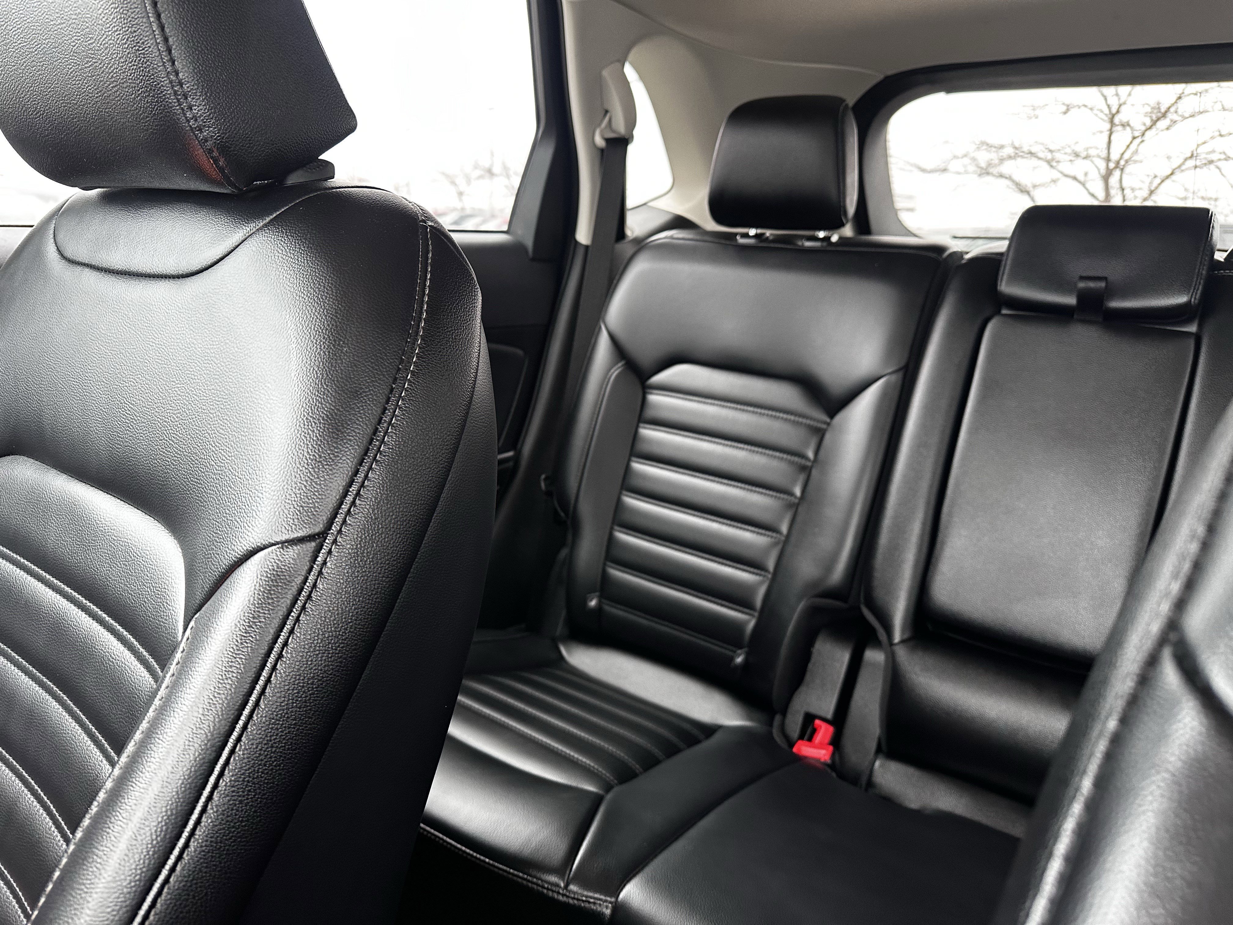 Certified 2024 Ford Edge SEL image 12