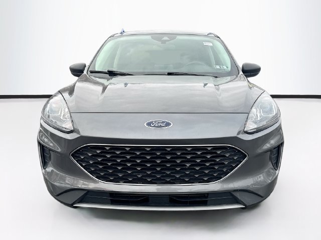 Certified 2022 Ford Escape SE w/ Cold Weather Package FWD image 2