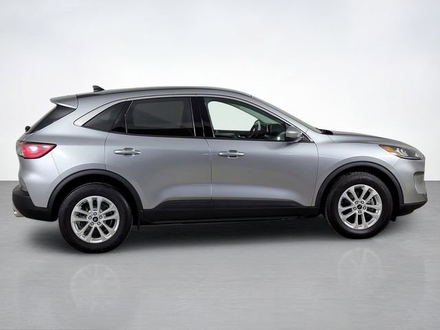 Certified 2021 Ford Escape SE image 2