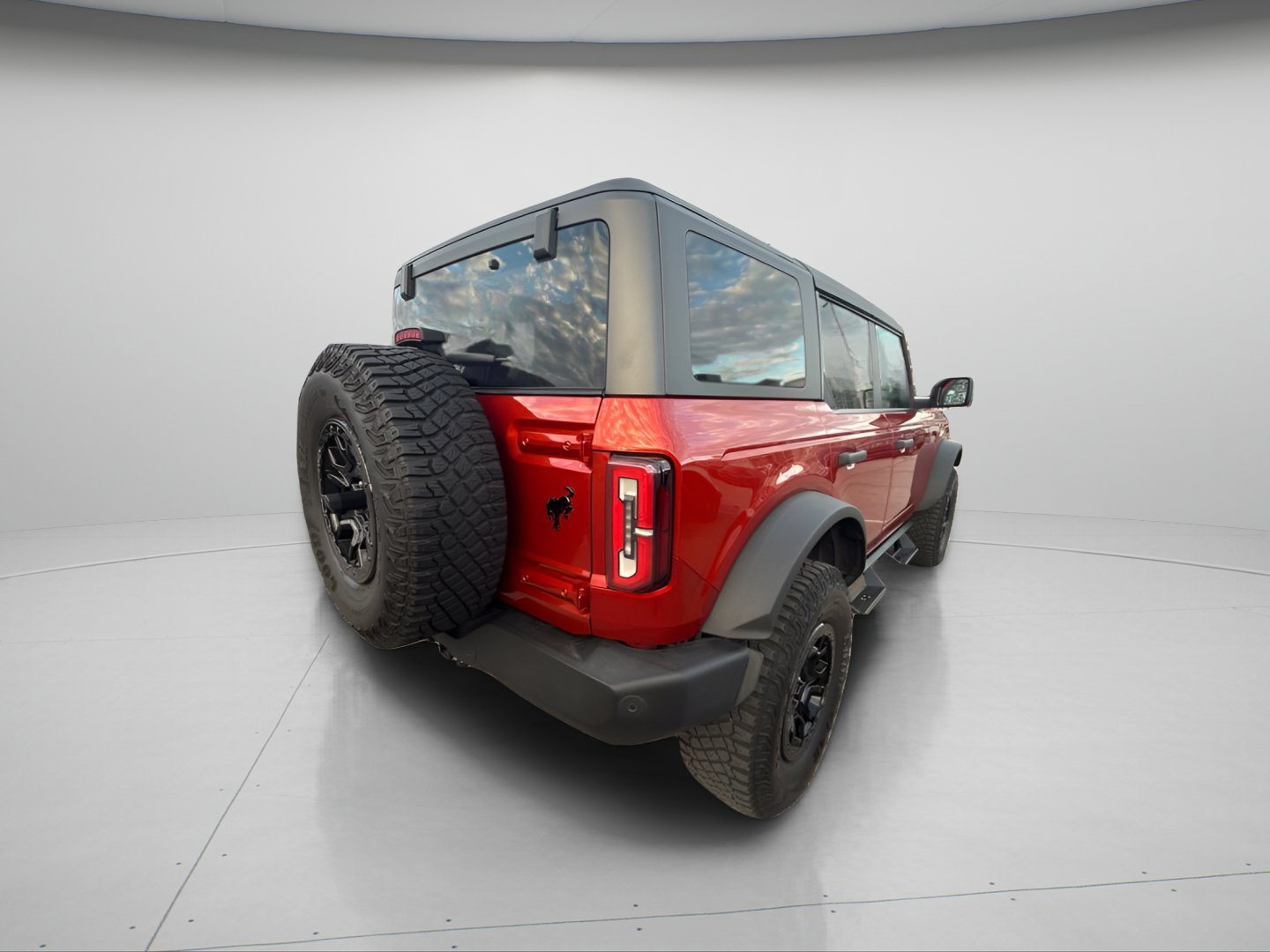 Certified 2022 Ford Bronco Wildtrak AWD/4WD image 5