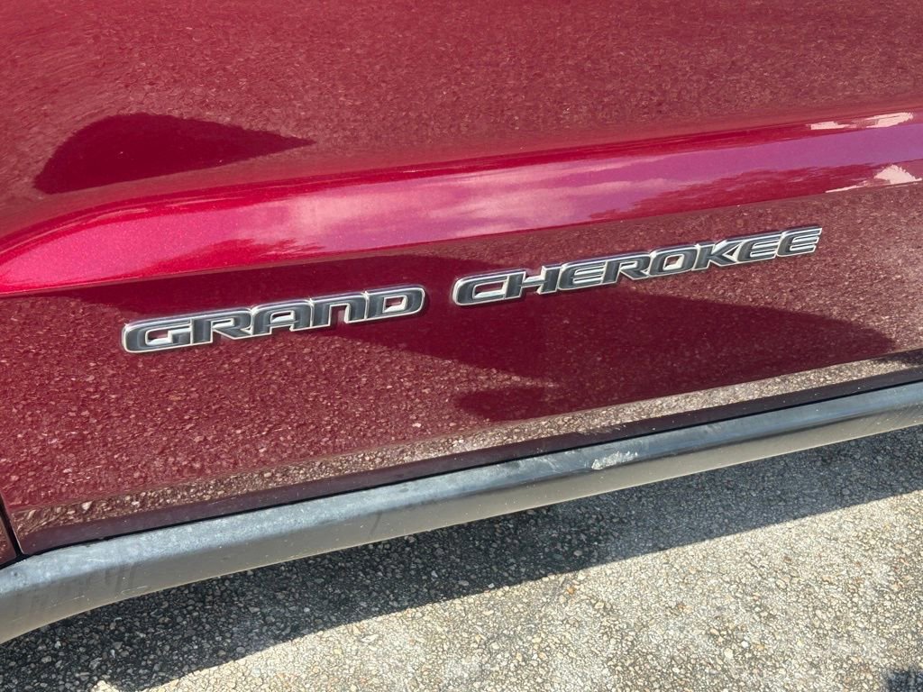 Used 2017 Jeep Grand Cherokee Limited image 17