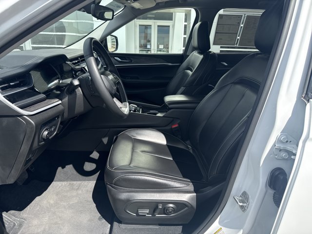 Used 2024 Jeep Grand Cherokee Limited 4xe AWD/4WD image 18