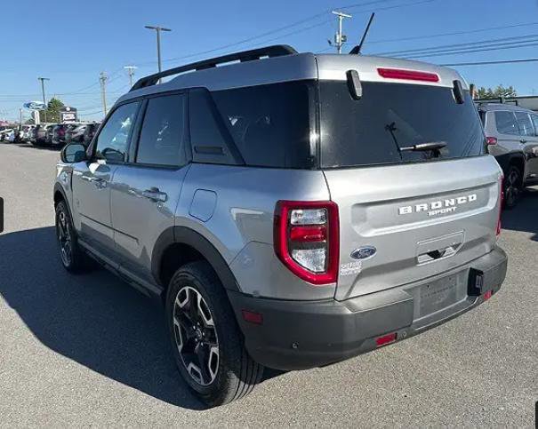 Certified 2023 Ford Bronco Sport Outer Banks w/ Tech Package image 3