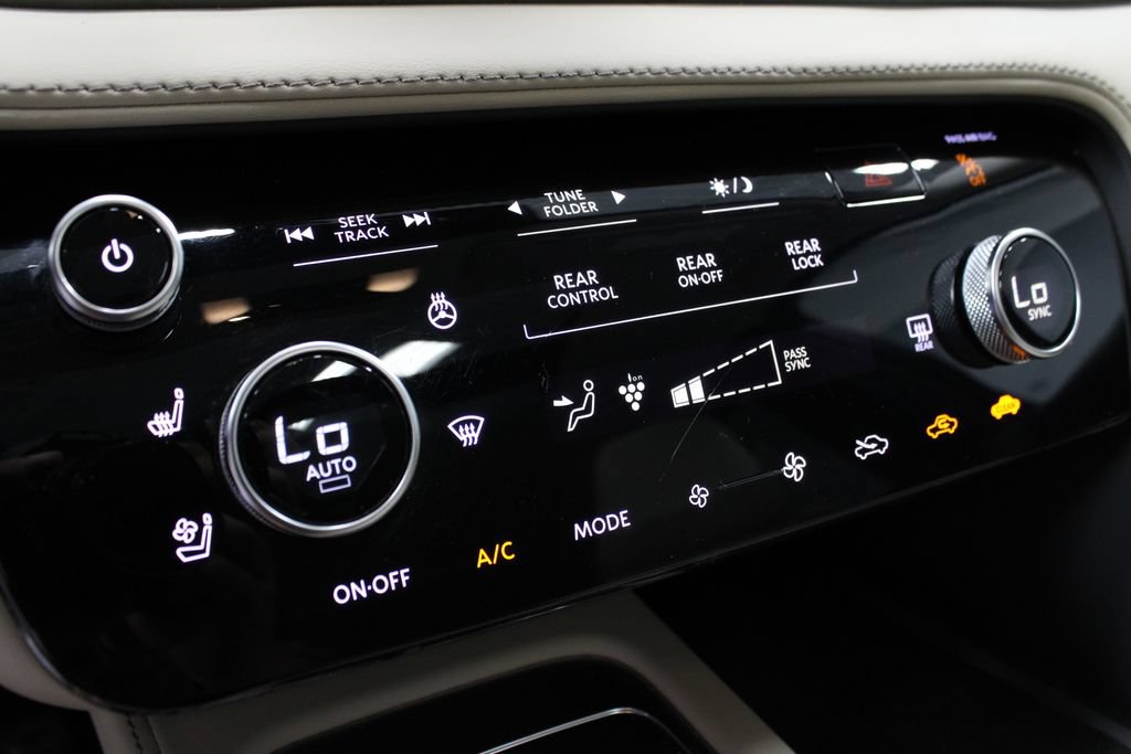 Used 2025 INFINITI QX60 Sensory AWD/4WD image 31