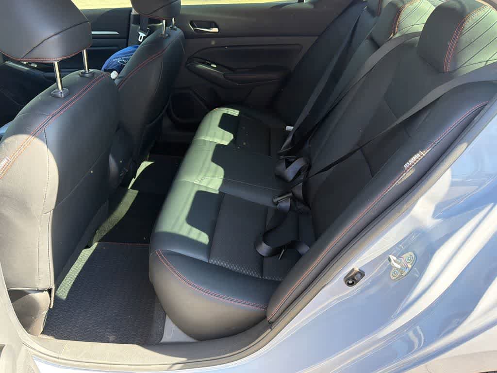 Used 2024 Nissan Altima 2.5 SR FWD image 17