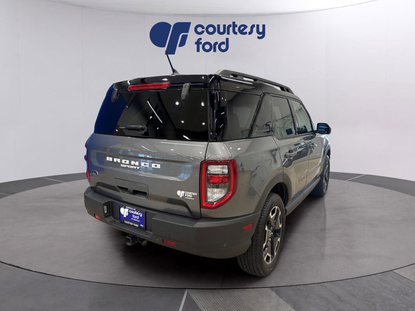 Certified 2023 Ford Bronco Sport Outer Banks w/ Tech Package image 5