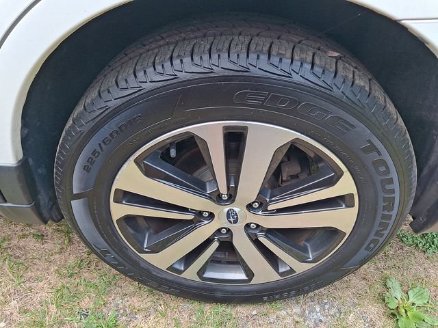 Used 2018 Subaru Outback 2.5i Limited AWD/4WD image 5
