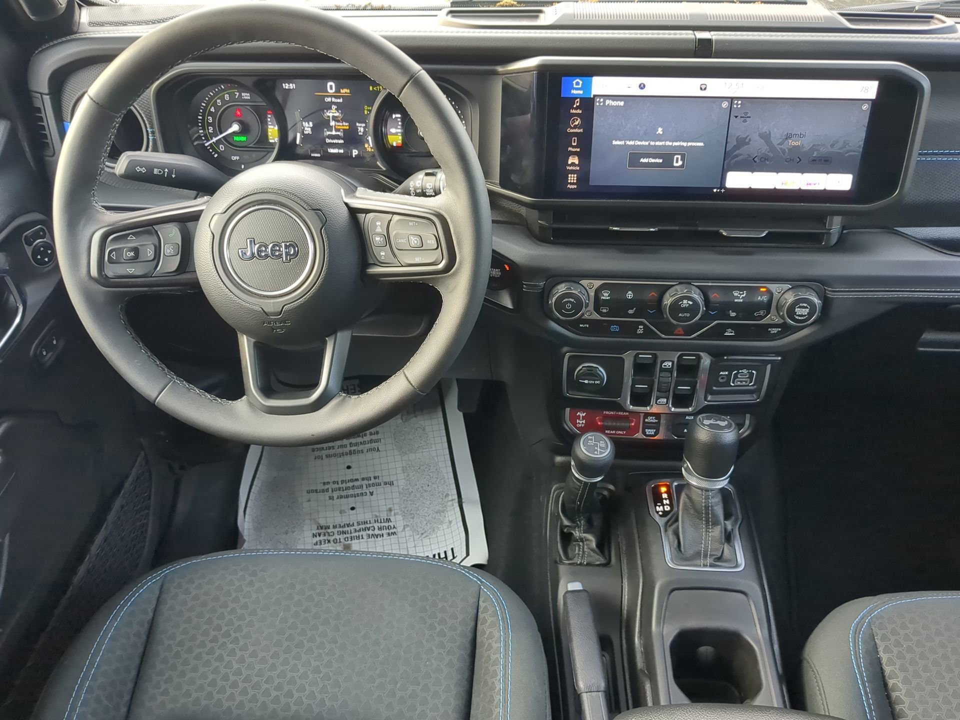 Used 2025 Jeep Wrangler Rubicon w/ Convenience Group image 43