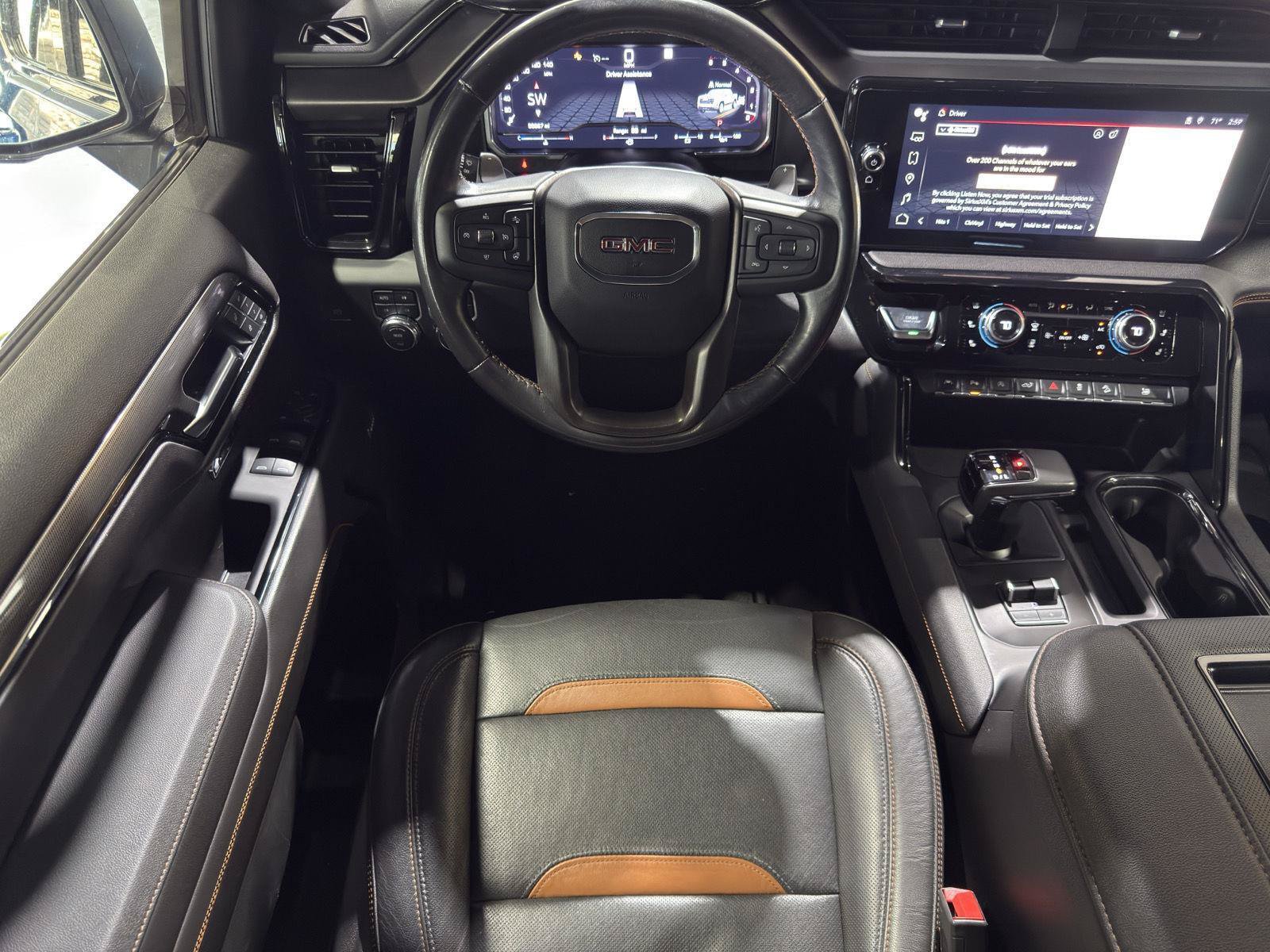 Used 2022 GMC Sierra 1500 AT4 w/ AT4 Premium Package AWD/4WD image 18