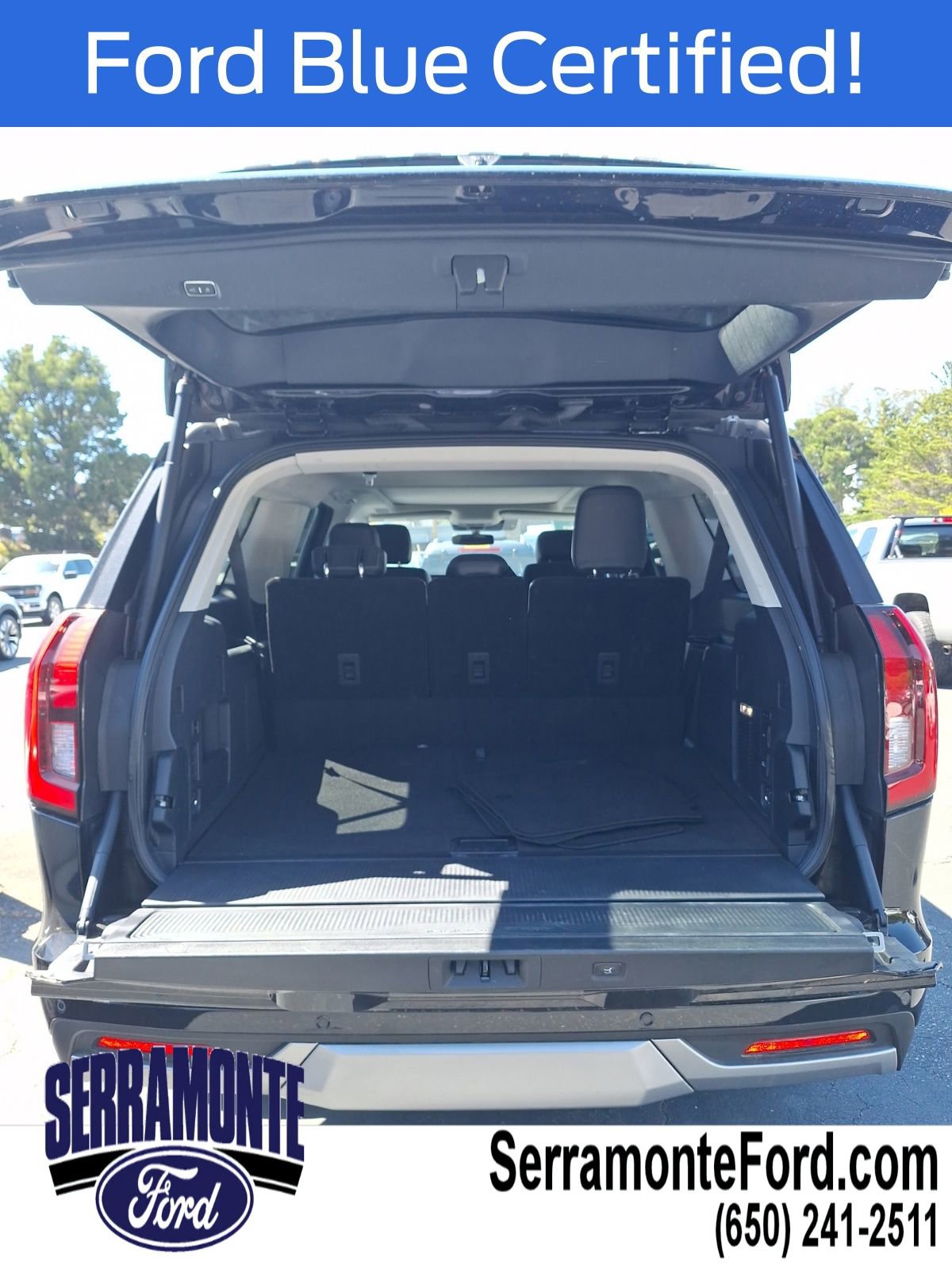 Certified 2025 Ford Expedition Max Platinum w/ Driver's Package AWD/4WD image 9