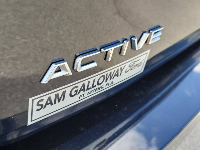 Certified 2025 Ford Expedition Active image 10