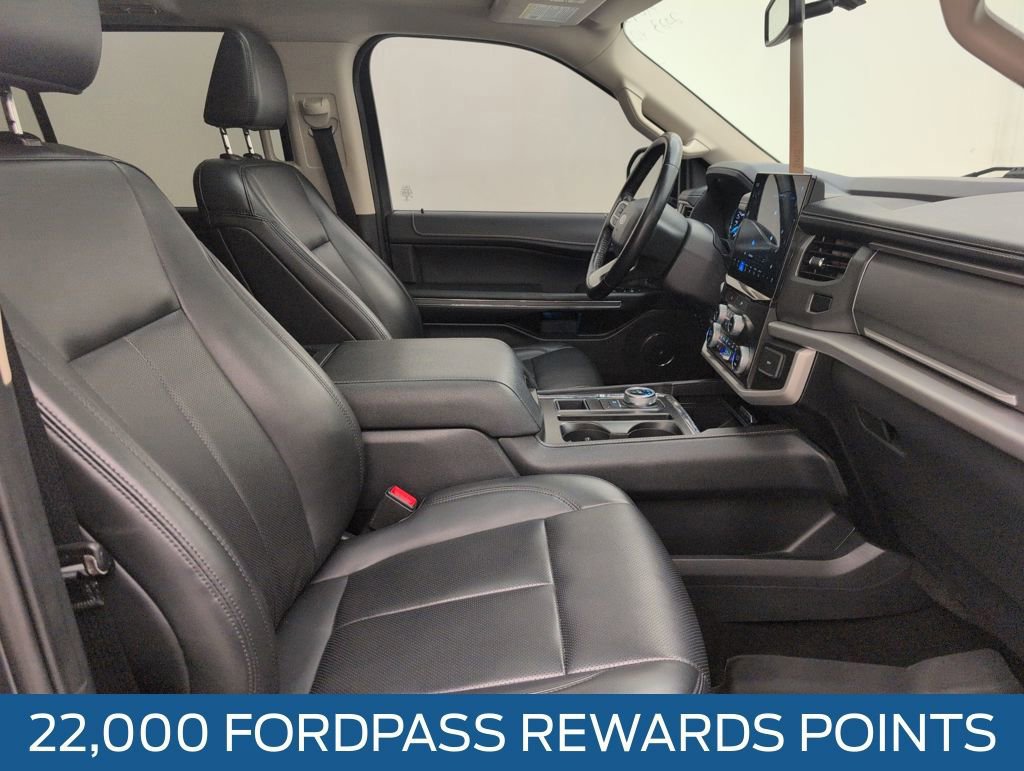 Certified 2023 Ford Expedition XLT image 16