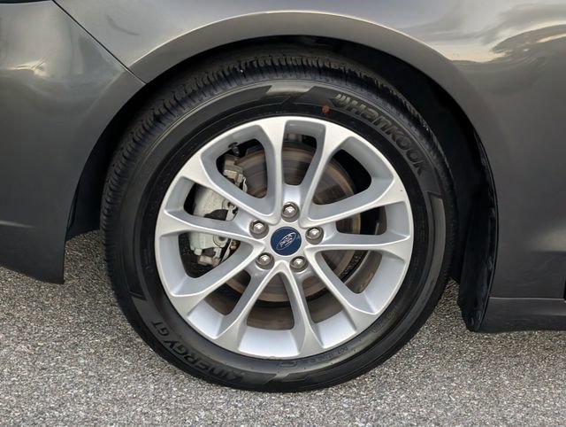 Certified 2020 Ford Fusion SE image 6