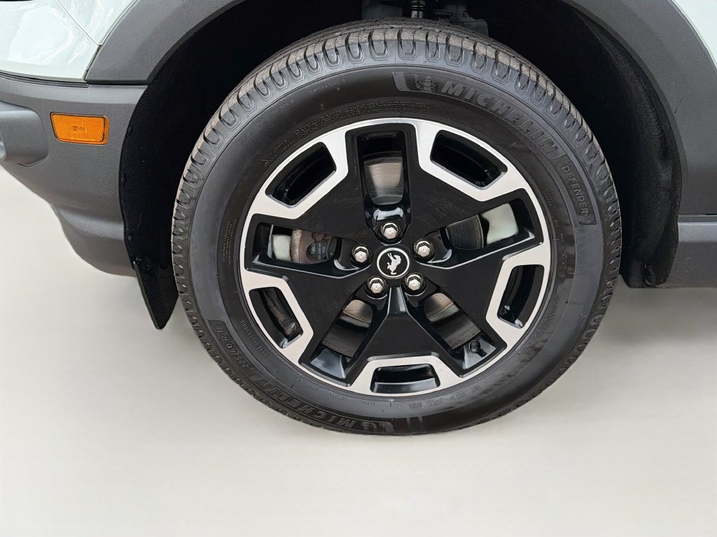 Certified 2021 Ford Bronco Sport Outer Banks w/ Outer Banks Package AWD/4WD image 33