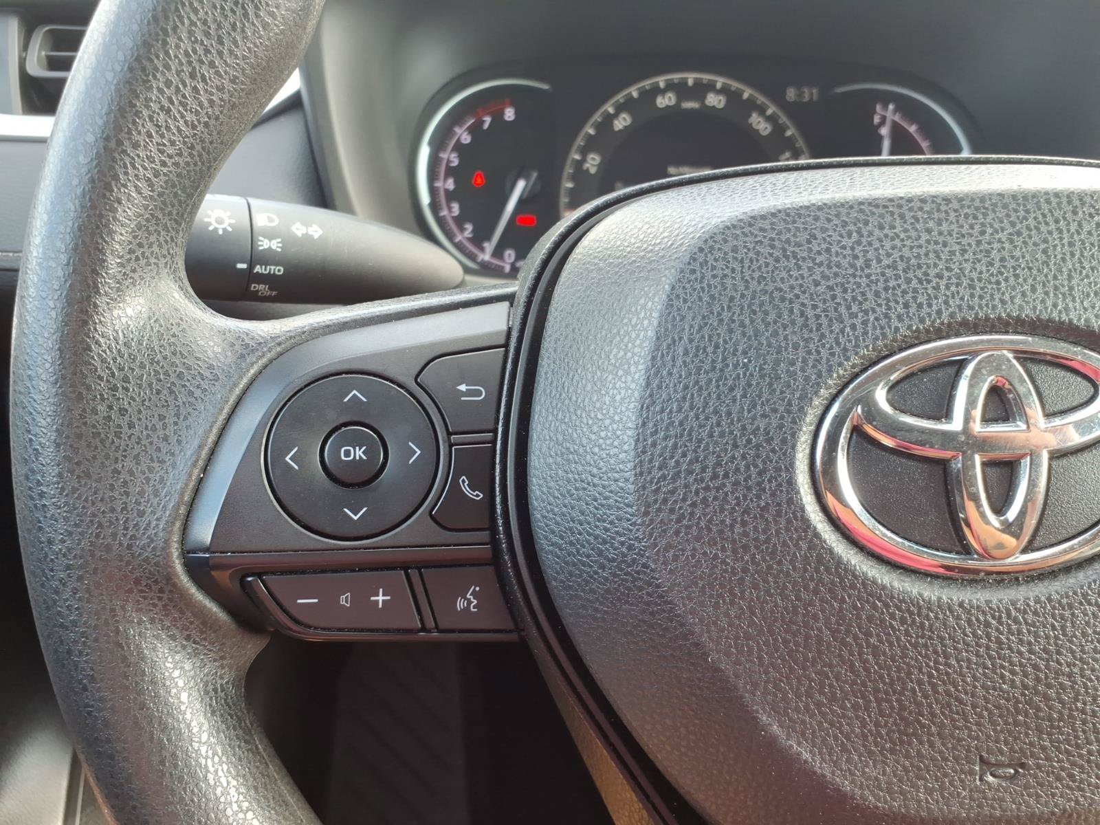 Used 2024 Toyota RAV4 XLE AWD/4WD image 17
