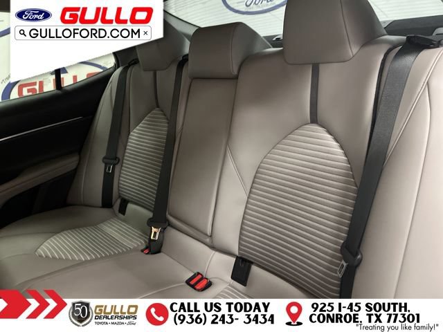 Used 2022 Toyota Camry SE FWD image 14