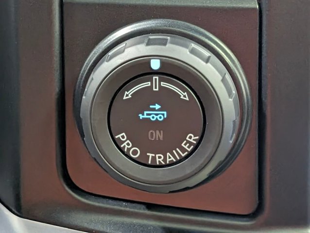 Certified 2025 Ford F250 Platinum w/ Platinum Plus Package AWD/4WD image 7