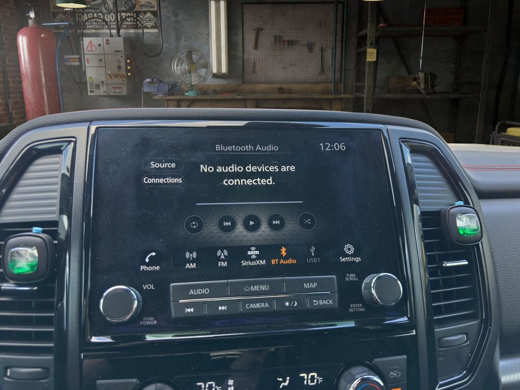 Used 2024 Nissan Titan PRO-4X w/ Pro-4x Convenience Package image 17