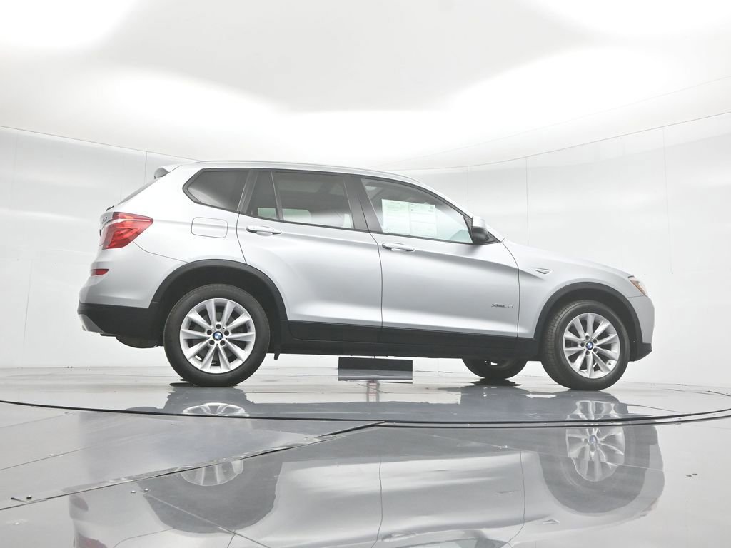 Used 2017 BMW X3 xDrive28i image 11