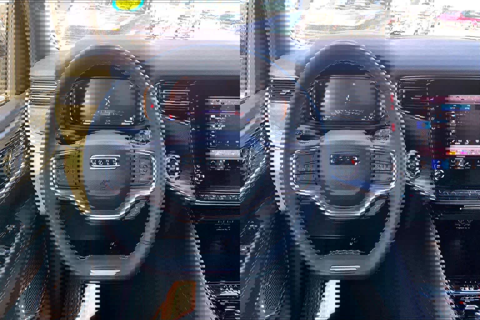 Used 2023 Jeep Wagoneer L Series II w/ Premium Group I image 8